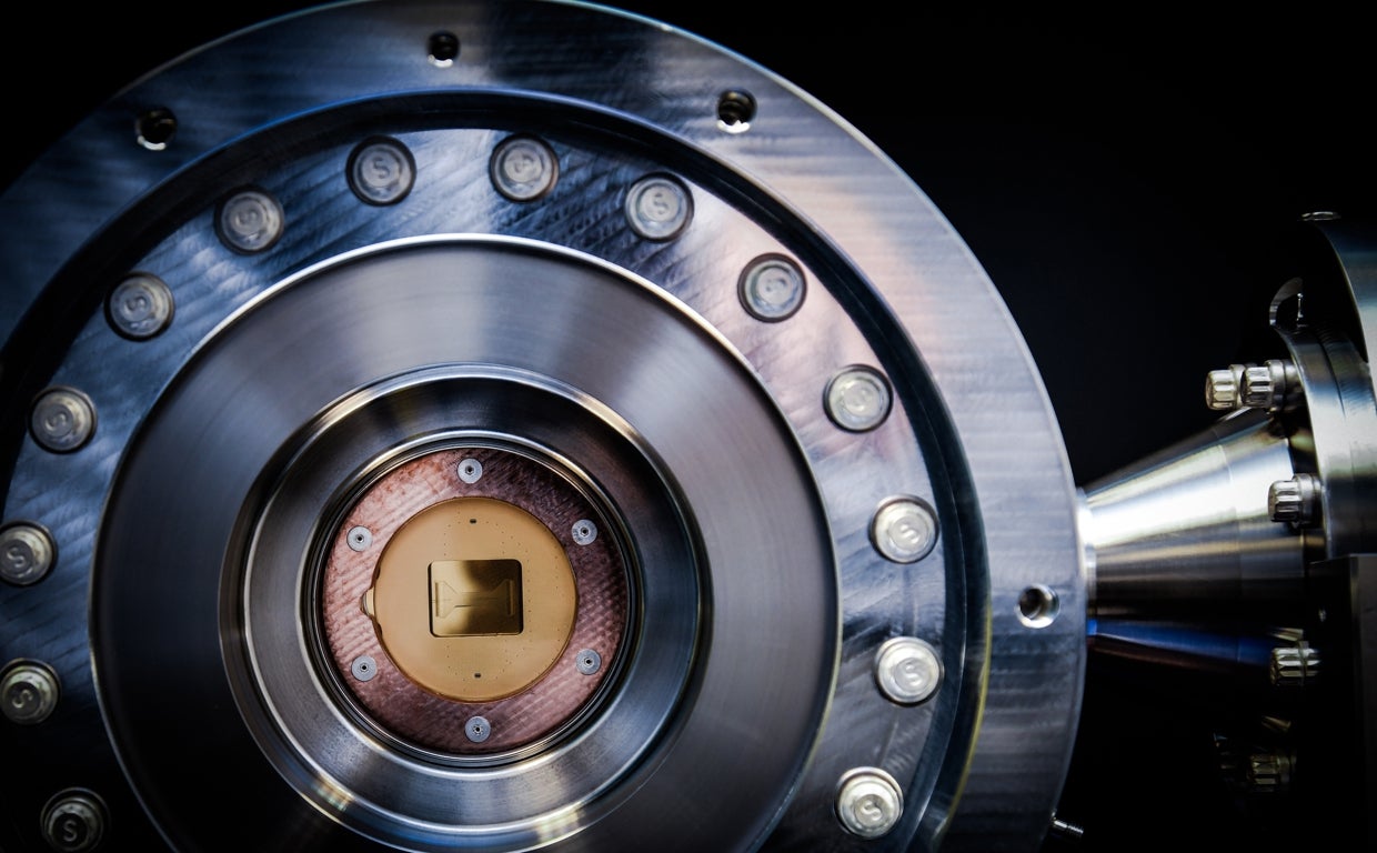 En esta computadora cuántica, los físicos crearon una fase de la materia nunca antes vista que actúa como si el tiempo tuviera dos dimensiones