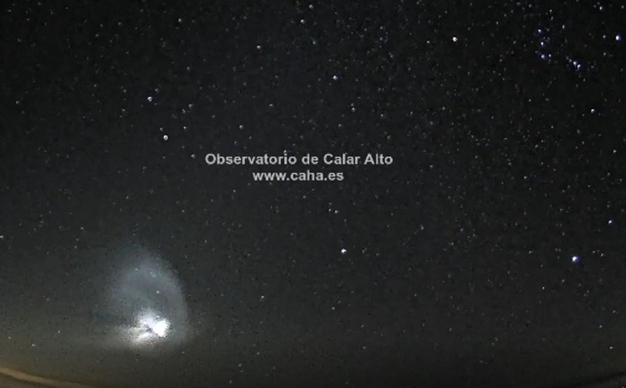La impresionante reentrada de un cohete de SpaceX se ve desde España