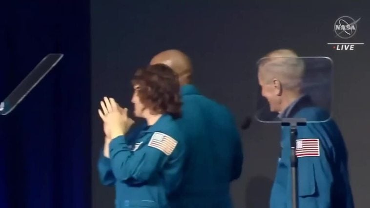 La NASA incluye una mujer y un afroamericano para el regreso a la Luna