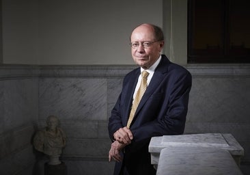 Tim White, paleoantropólogo: «Nos pusimos de pie al emparejarnos. Ese fue el principio de nuestro éxito»