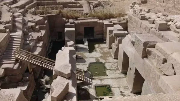 El templo de Osireion en Abydos, Egipto, proporcionó una gran cantidad de información astronómica
