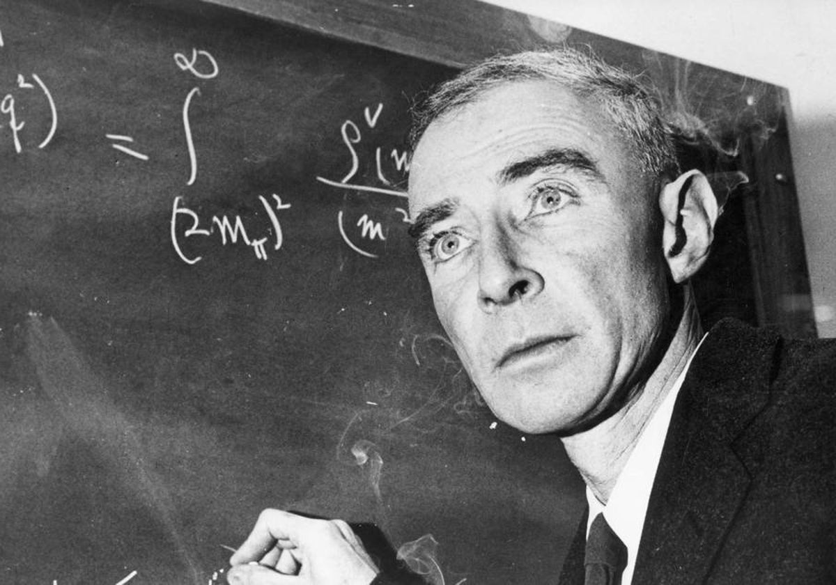 El físico Robert Oppenheimer