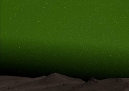 Planeta rojo y... ¿cielo verde? Observan, por primera vez, un fuerte resplandor verdoso en el cielo nocturno de Marte