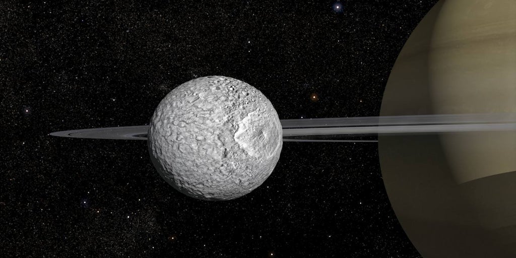 土星の最小の衛星であるミマスは、内部に若い海を隠している可能性がある