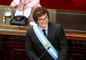 Casi 70 premios Nobel rechazan en una carta a Milei los recortes en ciencia propuestos en Argentina