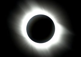 Estas son las recomendaciones de la NASA para ver el eclipse total del Sol de manera segura