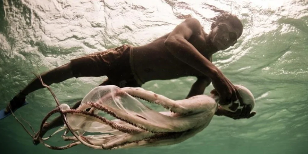 Los bajau: el pueblo de superhumanos desarrollado genéticamente para  vivir  bajo el agua