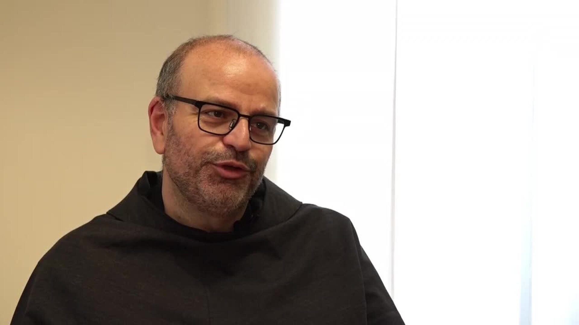 Paolo Benanti, fraile y experto en IA: &quot;La inteligencia artificial en la capacidad de crearla está ligada a la inteligencia natural&quot;