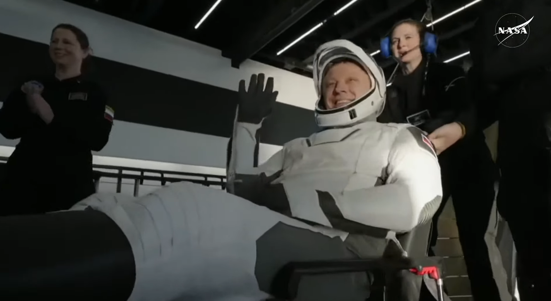 Por último, Aleksandr Gorbunov abandona la Crew-9, por lo que finaliza la misión de regreso de los astronautas