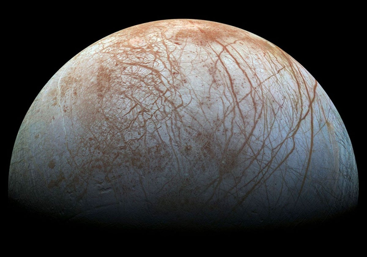 Europa, la luna de Júpiter que podría tener vida