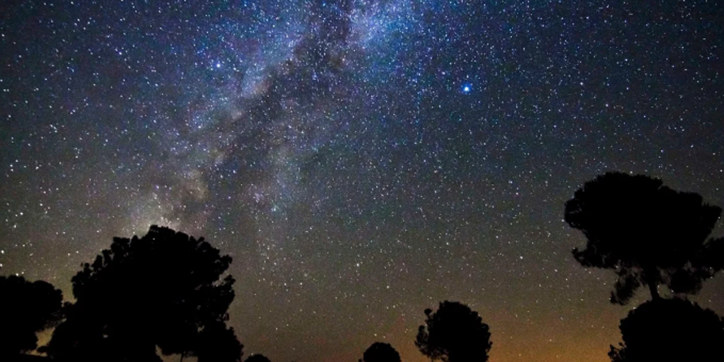 Cuándo se podrán ver las Perseidas en España en 2025: mejor día y dónde se apreciará mejor la mayor lluvia de estrellas del verano