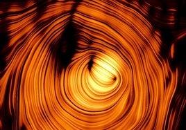 Captan un 'Ojo de Sauron' real que expulsa partículas fantasmales al espacio