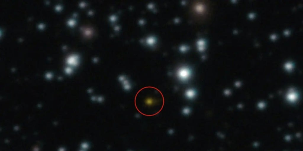 La increíble y triste historia de la estrella que se tragó un agujero negro