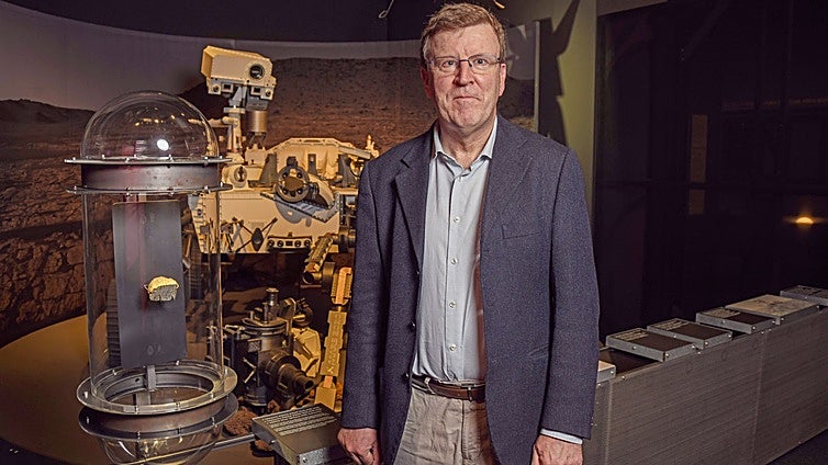 Charles Cockell:  «El 99% de la Tierra es extrema: vivimos en un planeta inhabitable con una capa muy estrecha apta para la vida»