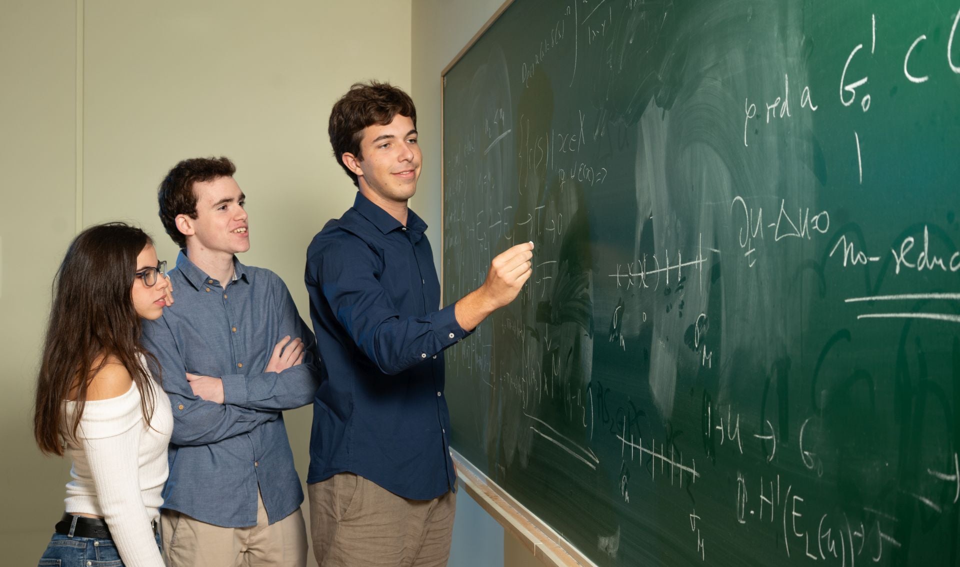 La primera formación de alto rendimiento en matemáticas en España: gratis, con tutor prestigioso y durante toda la carrera