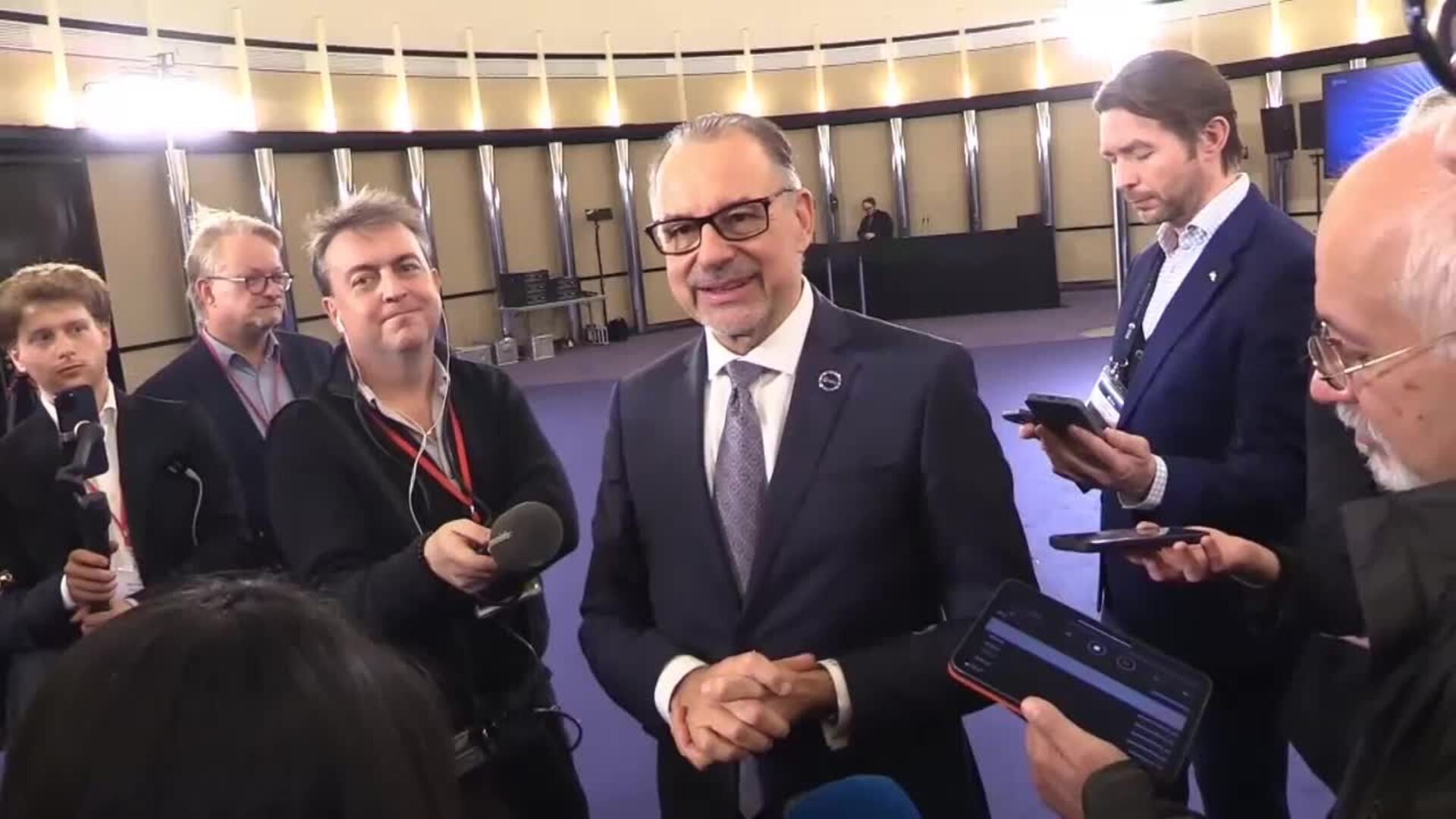 El director ejecutivo de la ESA agradece a España su apoyo