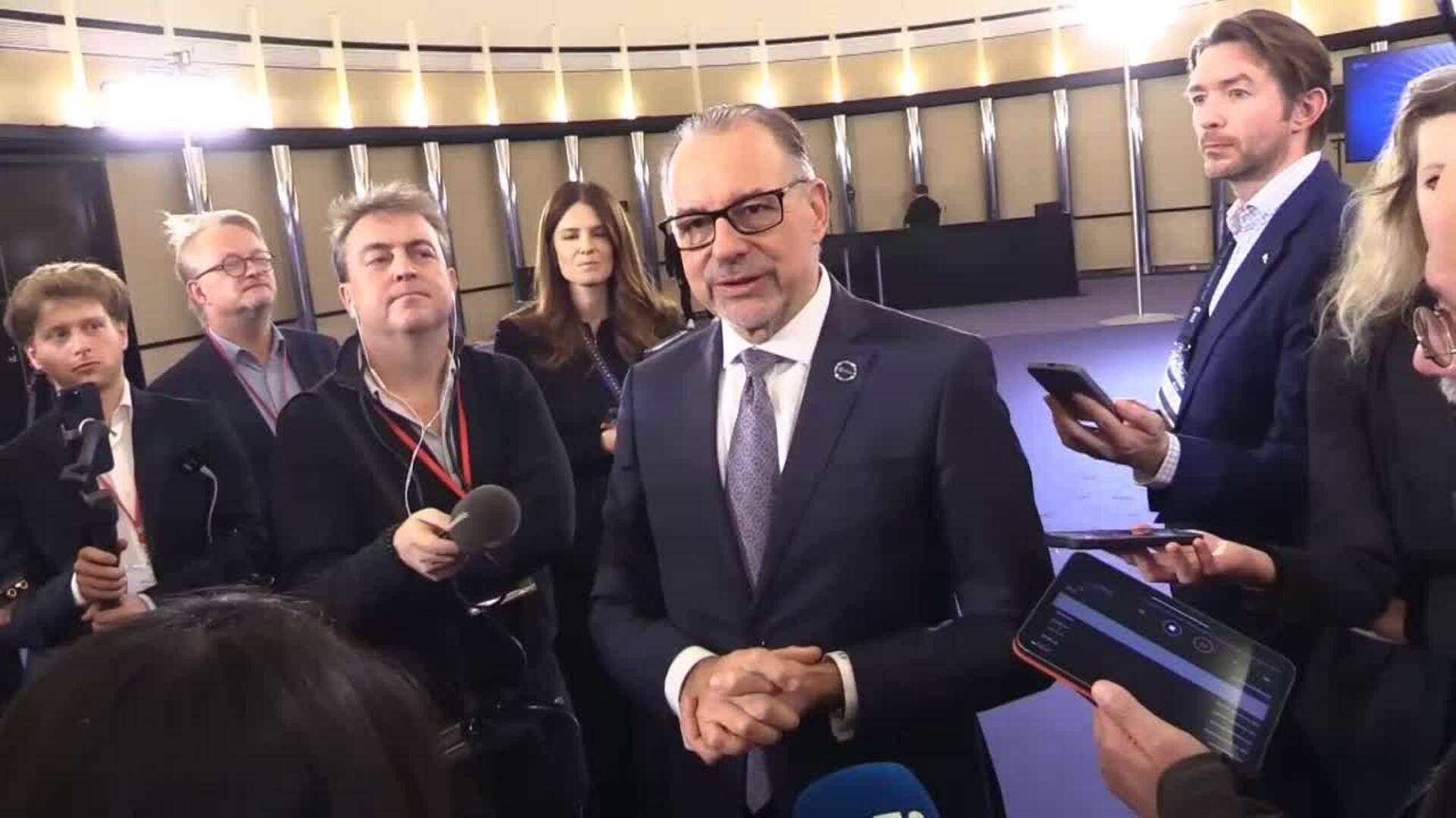 El director ejecutivo de la ESA: &quot;Estoy muy agradecido por su apoyo a España&quot;