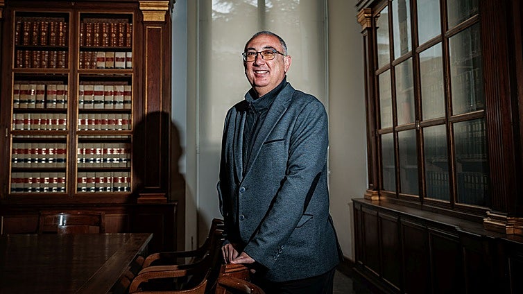 Cristo Hernández, Premio Nacional de Arqueología:  «Los neandertales eran innovadores y capaces de adaptarse»