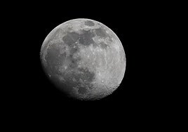 Superluna de diciembre 2025 hoy: a qué hora es, cómo y dónde verla en España