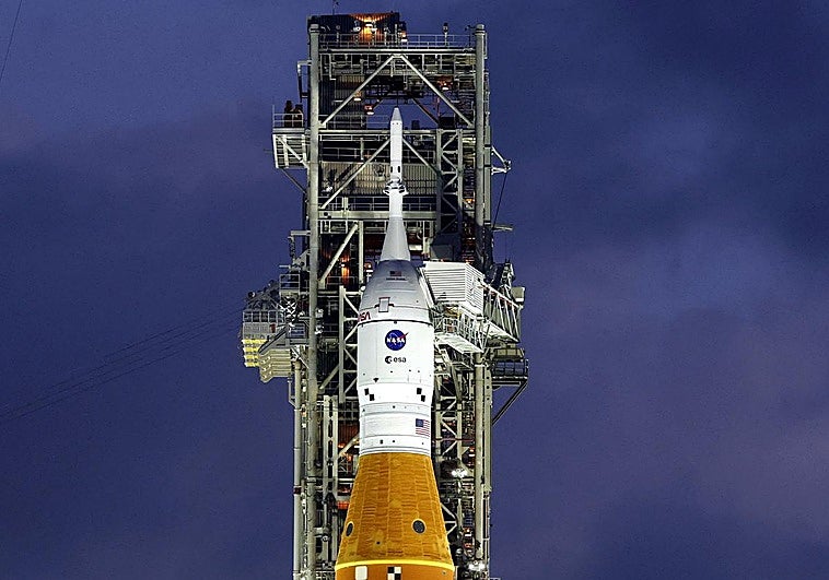 La nave Orión calienta motores rumbo a la Luna