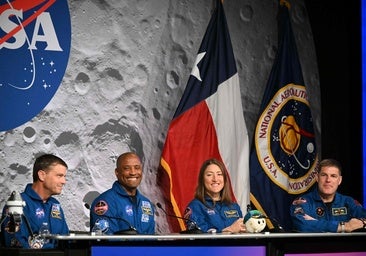 Los astronautas de Artemis II revelan los secretos de la misión: «Una alarma se activó a 130.000 km de la Tierra»