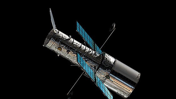 Cuenta atrás para el mítico telescopio espacial Hubble: la NASA estudia su rescate... o su entierro en el océano