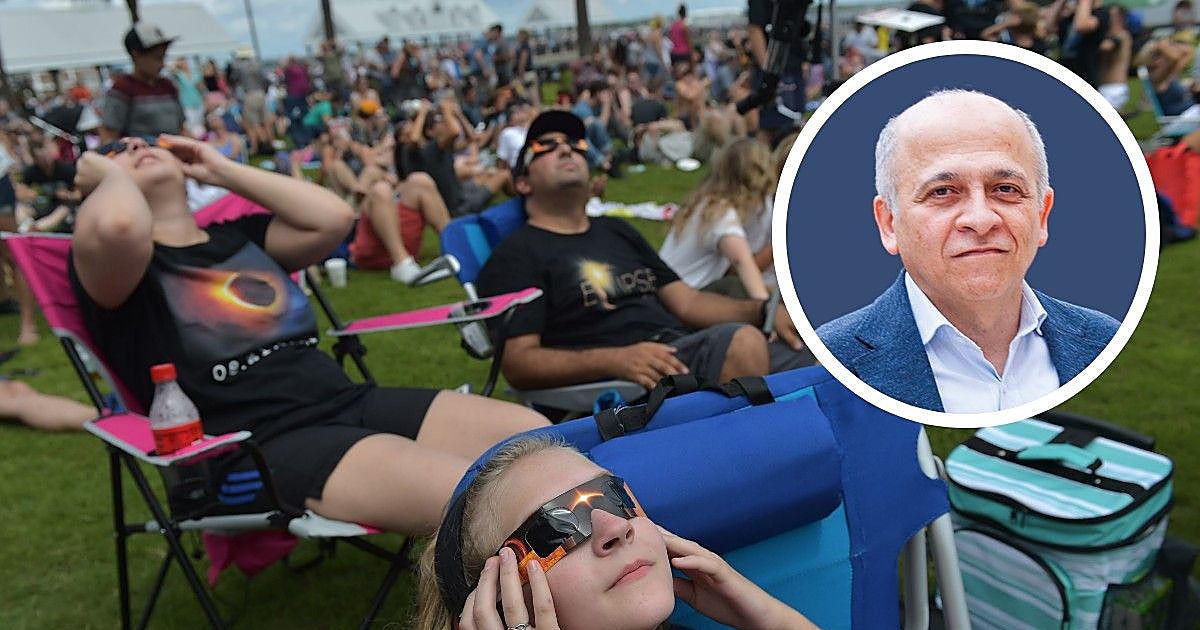 Pedro García Lario, astrónomo: «En los eclipses se te ponen los pelos de punta y muchos lloran de emoción»