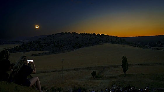 Turmiel, el pueblo de 9 habitantes que llevaba 44 años esperando al eclipse