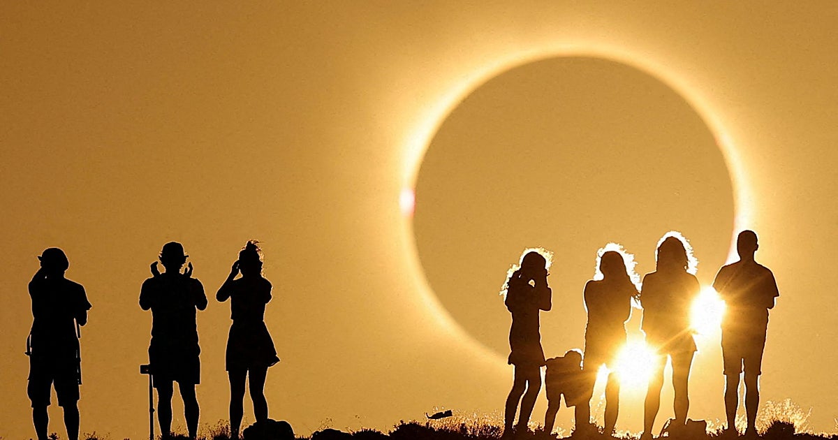 El  eclipse andaluz  de 2027, el gran desafío: más oscuridad y millones de personas en una franja mucho más estrecha