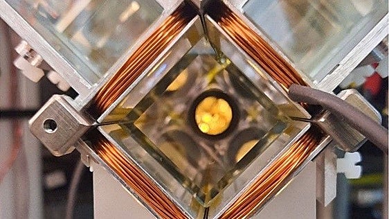 Observan, por primera vez, la gravedad de Einstein en el mundo cuántico