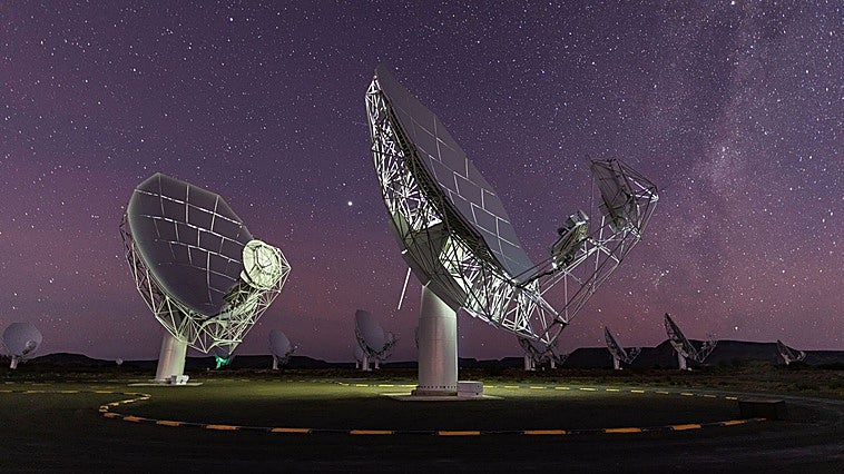 Astrónomos captan por primera vez señales de radio de un exoplaneta, un mundo fuera del Sistema Solar