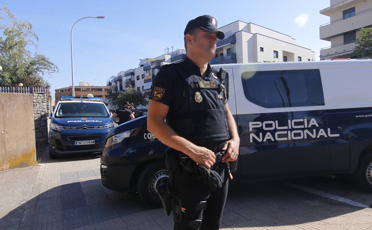 Traslado de los detenidos al juzgado de Cáceres