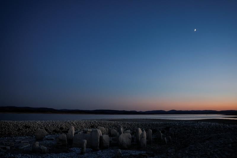 Se cree que el círculo de docenas de piedras megalíticas data del 5000 a.C.