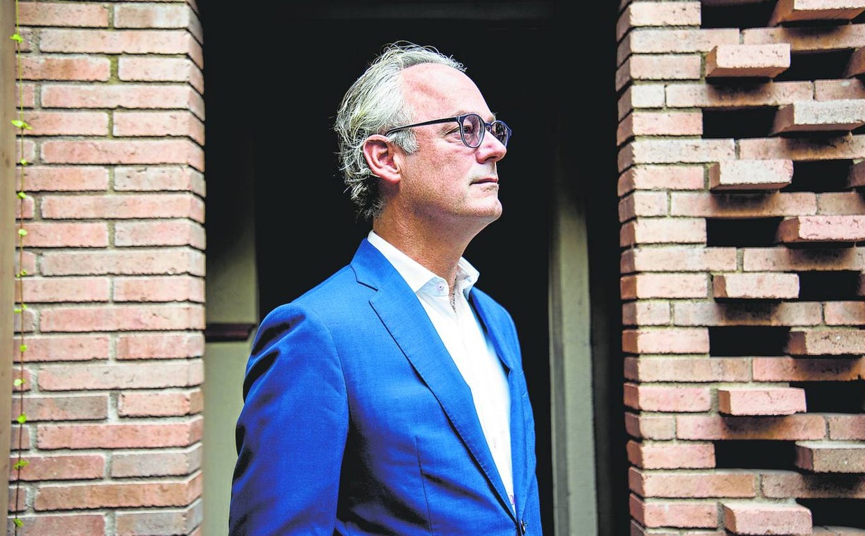 Amor Towles