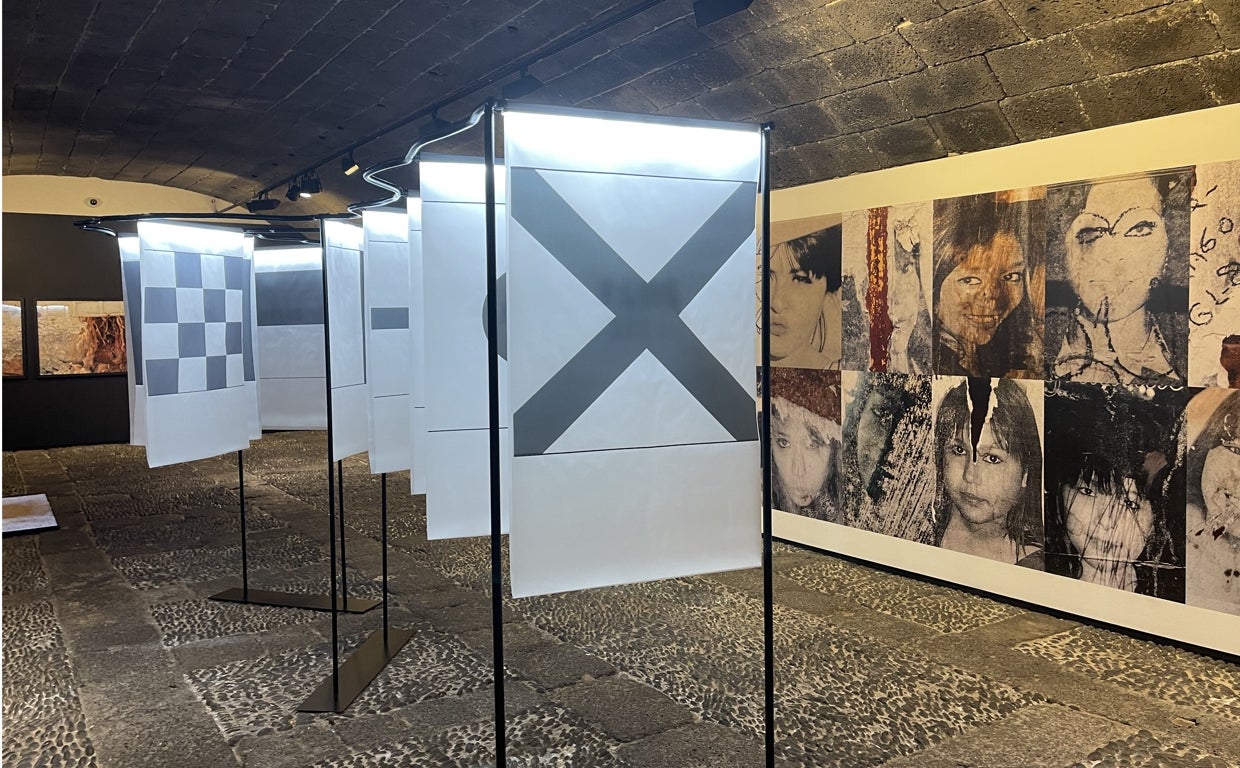 Obras de Rigoberto Camacho y Teresa Margolles en la colectiva 'Bienes ocultos', en el MIAC