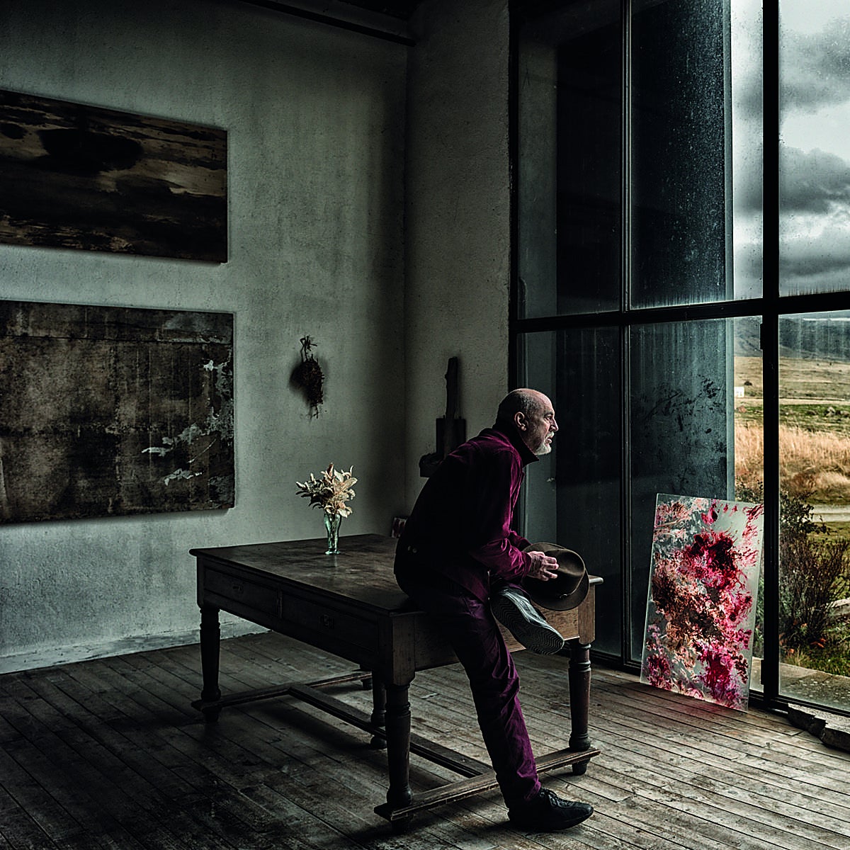 Carlos León, el pintor que habita en discoteca