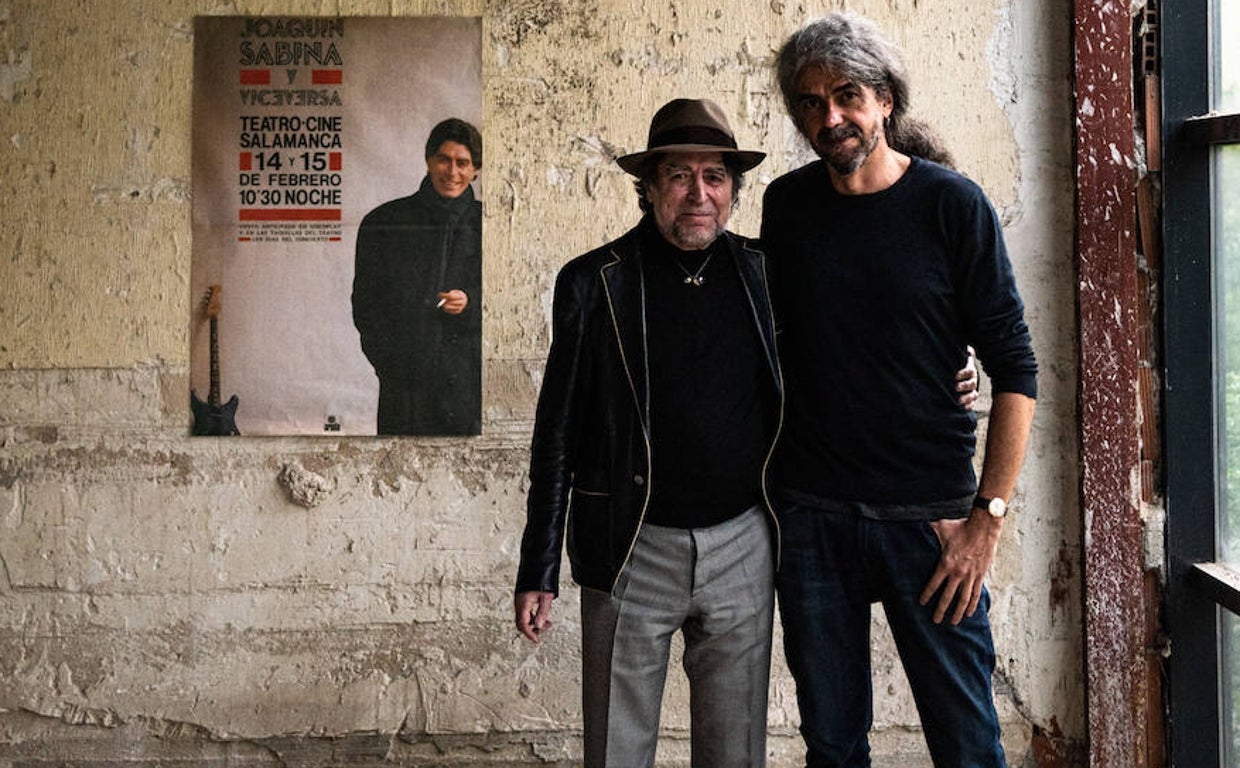 Joaquín Sabina y el director León de Aranoa