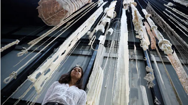 Image of the spectacular installation by the Chilean artist at the Tate Modern