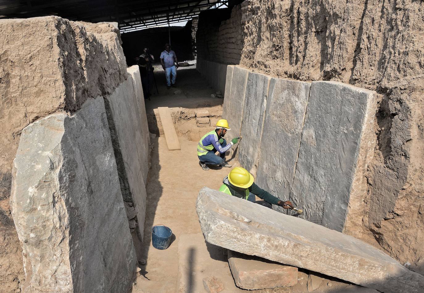 El proyecto de restauración, que se lleva a cabo en colaboración con las autoridades de antigüedades iraquíes, tiene como objetivo convertir el monumento dañado en un centro educativo sobre la historia de Nínive.