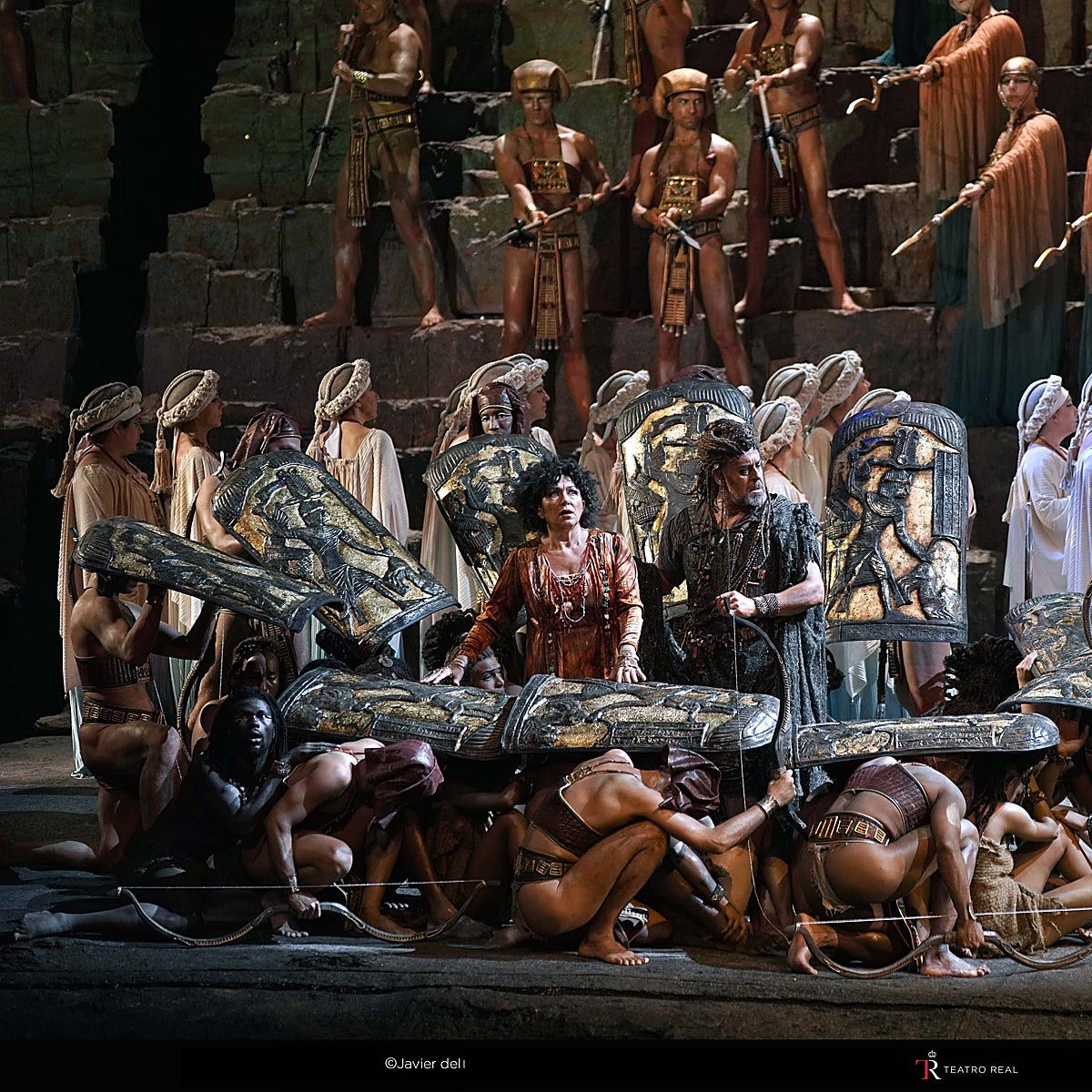 Aida, o el sueño de ver y no creer