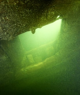 Imagen secundaria 2 - El roble con el que había sido construido el pecio fue talado en 1627 en Mälardalen, en el mismo lugar que la madera procedente del Vasa