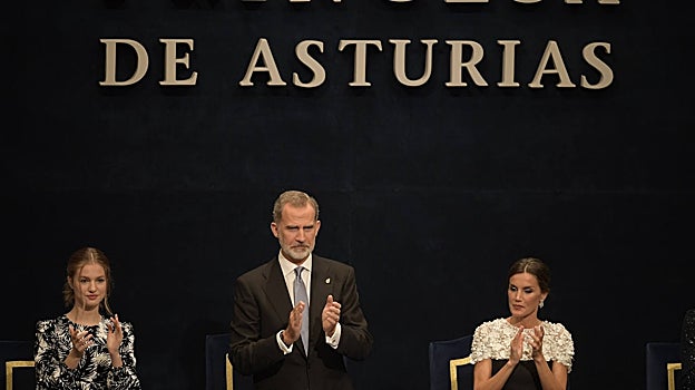 El Rey pide «la búsqueda de la paz» para evitar otra guerra mundial en Europa