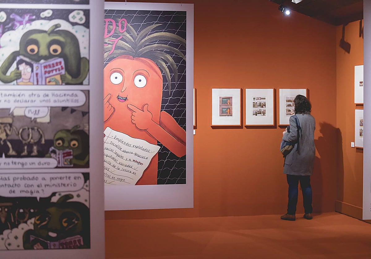 La exposición reúne obras e instalaciones de nueve autoras de cómic