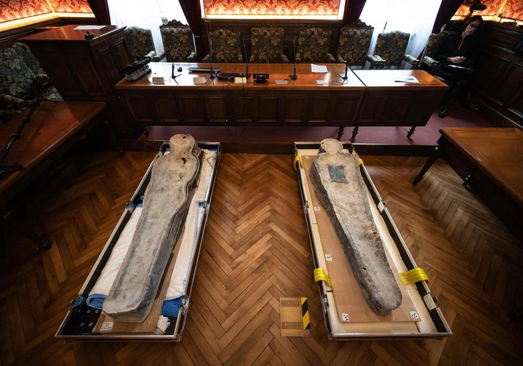 Desvelados los primeros misterios de los sarcófagos de plomo de Notre Dame