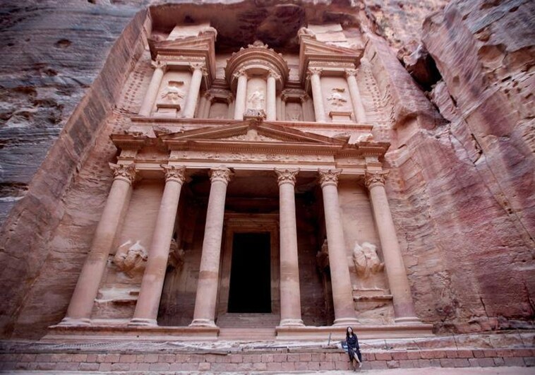 Las lluvias torrenciales azotan la histórica ciudad de Petra, en el desierto jordano