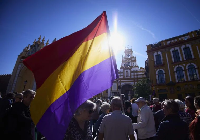 Todos los matices de España, una historia política a través de los colores