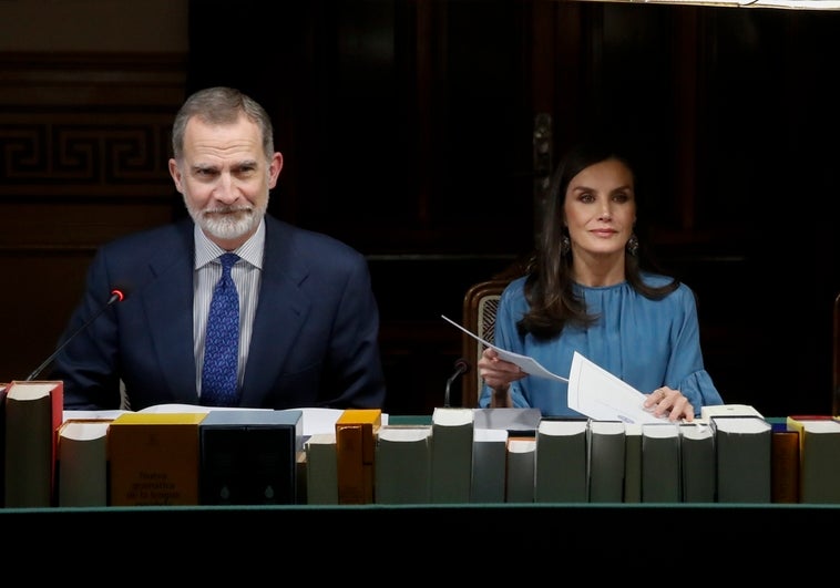 Los Reyes vuelven a presidir el pleno de la RAE tras la pandemia