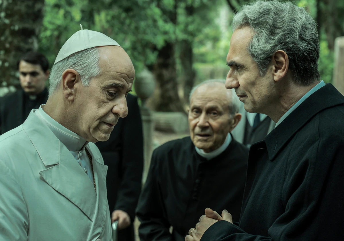 Toni Servillo, en el papel de Pablo VI, y Fabrizio Gifuni, como Aldo Moro
