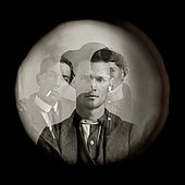 Cámara Oscura o la fotografía en tiempos revueltos