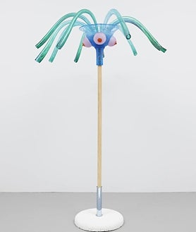 Imagen secundaria 2 - Arriba, infografía del futuro Collegium. Sobre estas líneas, Javier Lumbreras y Lorena Pérez-Jácome. A la derecha, obra de Laura Provost de la colección